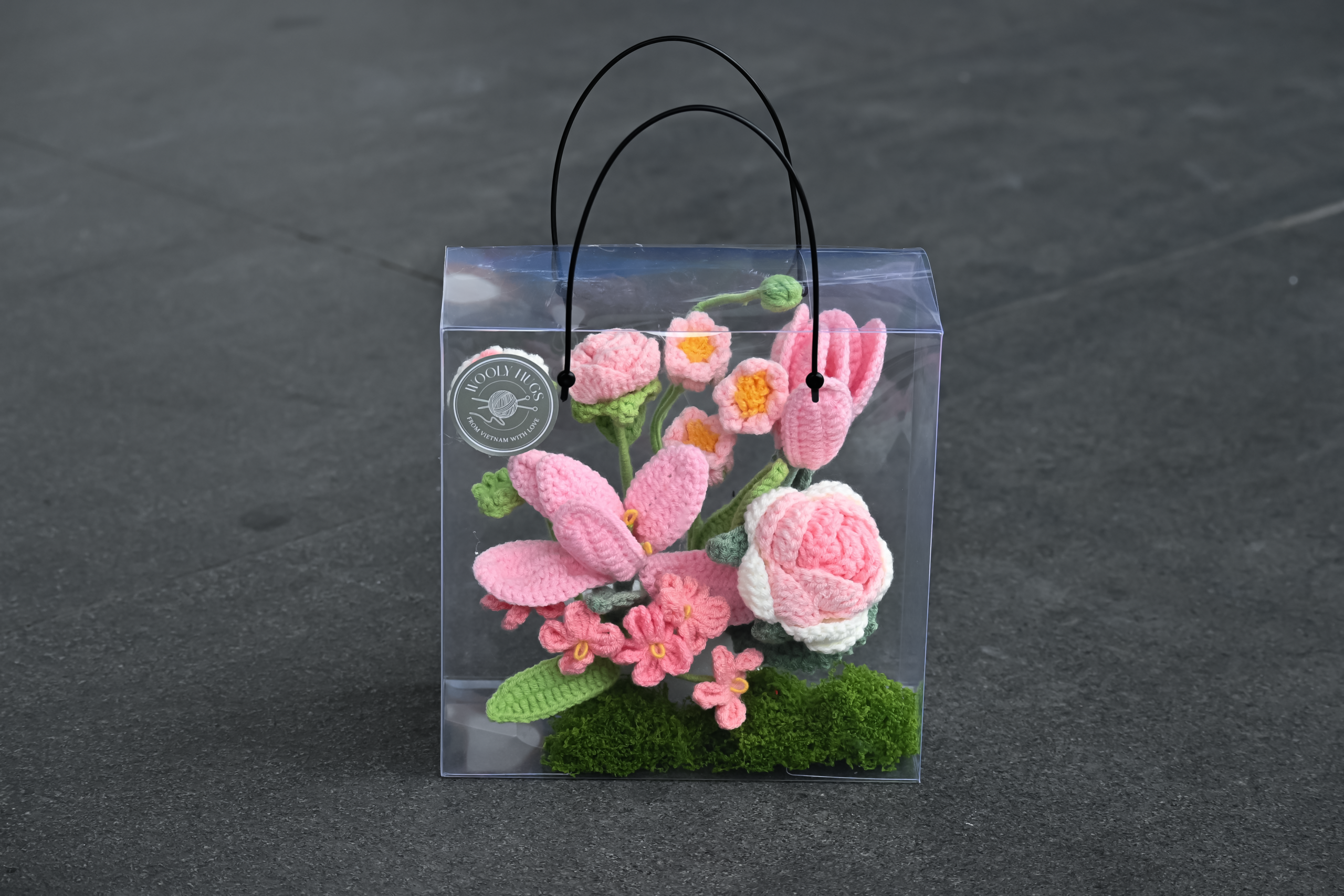 Handmade Crochet Tulip Bouquet in Gift Box – The Bloom of Everlasting Happiness