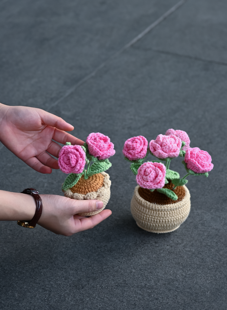 Handmade crochet rose for mom in a soft pink crochet rose box, a meaningful and long lasting Mother’s Day gift.