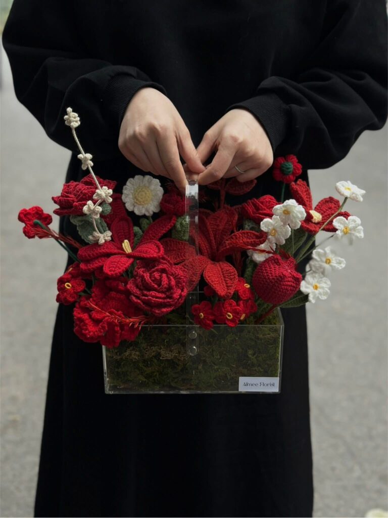 Top 3 Flowers for Your Loved One on Special Days – When Crochet Blooms Tell a Story of Love and Time