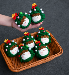 Crochet Christmas Tree Mochi