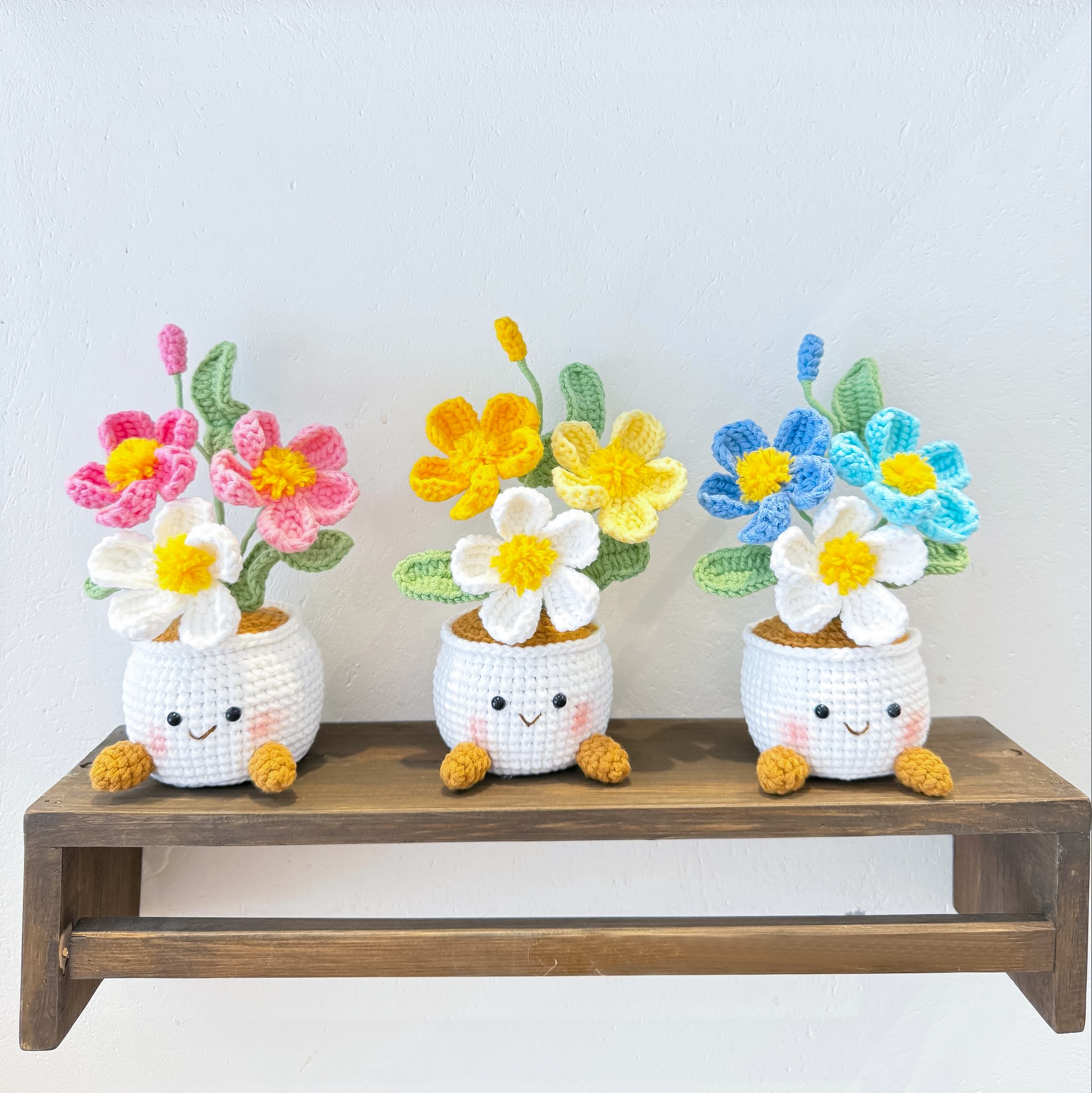 Crochet Camellia Flower Pot – Home Decor